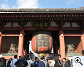 Senso-ji Temple, where you can breathe in the spirit of old Edo